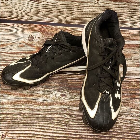 Under Armour boys cleats size 8.5 Pre-owned - Picture 1 of 5